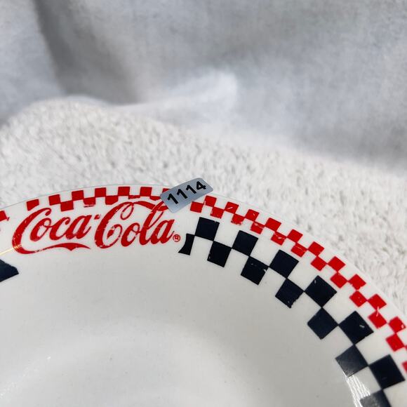 Coca-Cola Gibson Set of Four (4) 8" Bowls 1996 Retro 50's Racing Red White Black - Picture 14 of 14